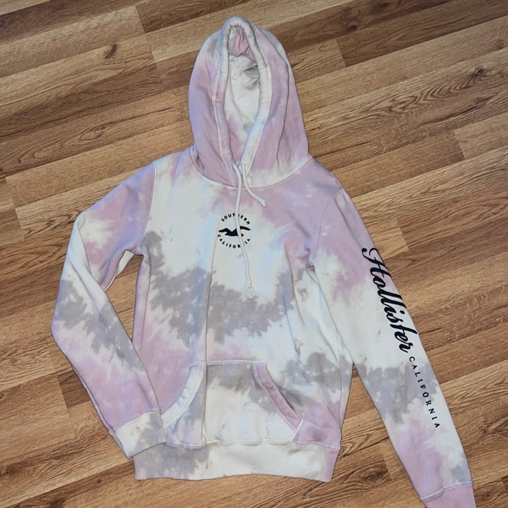 Tie dye Hollister hoodie🤍
